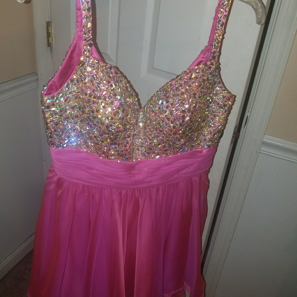 prom/wedding/ homecoming  or formal dress
